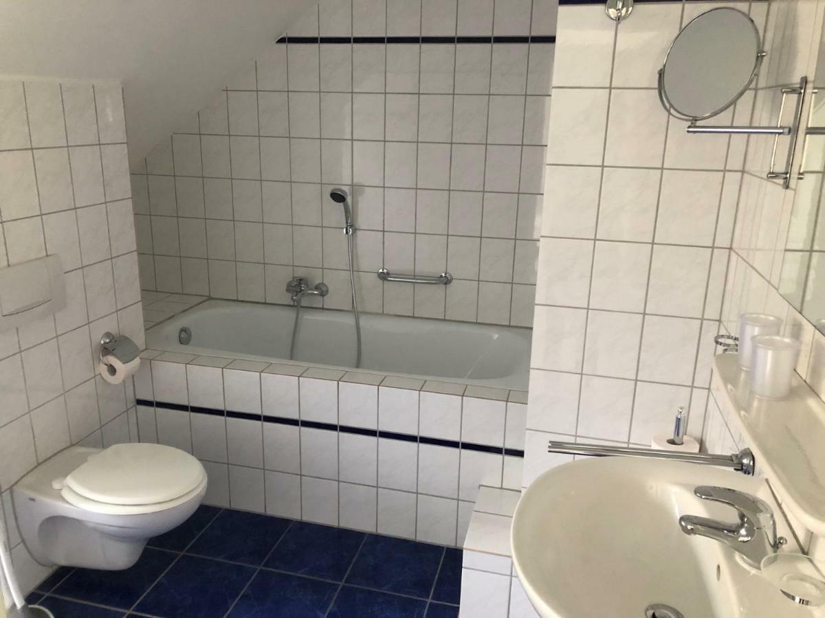 Eifeltime - *